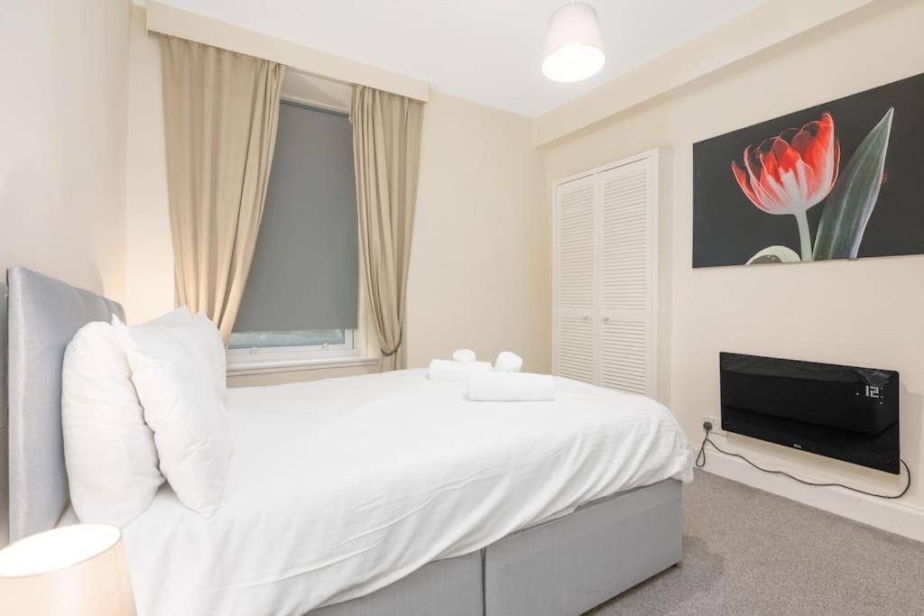 Two Bedroom Apartment-Central Edinburgh-Old Town-Licensed Edimburgo Exterior foto