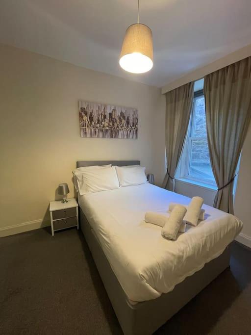 Two Bedroom Apartment-Central Edinburgh-Old Town-Licensed Edimburgo Exterior foto