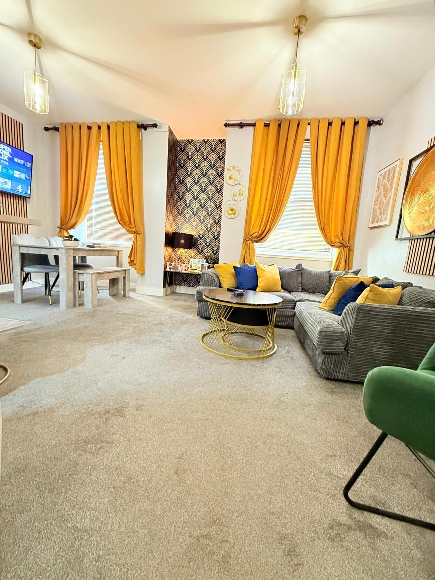 Two Bedroom Apartment-Central Edinburgh-Old Town-Licensed Edimburgo Exterior foto